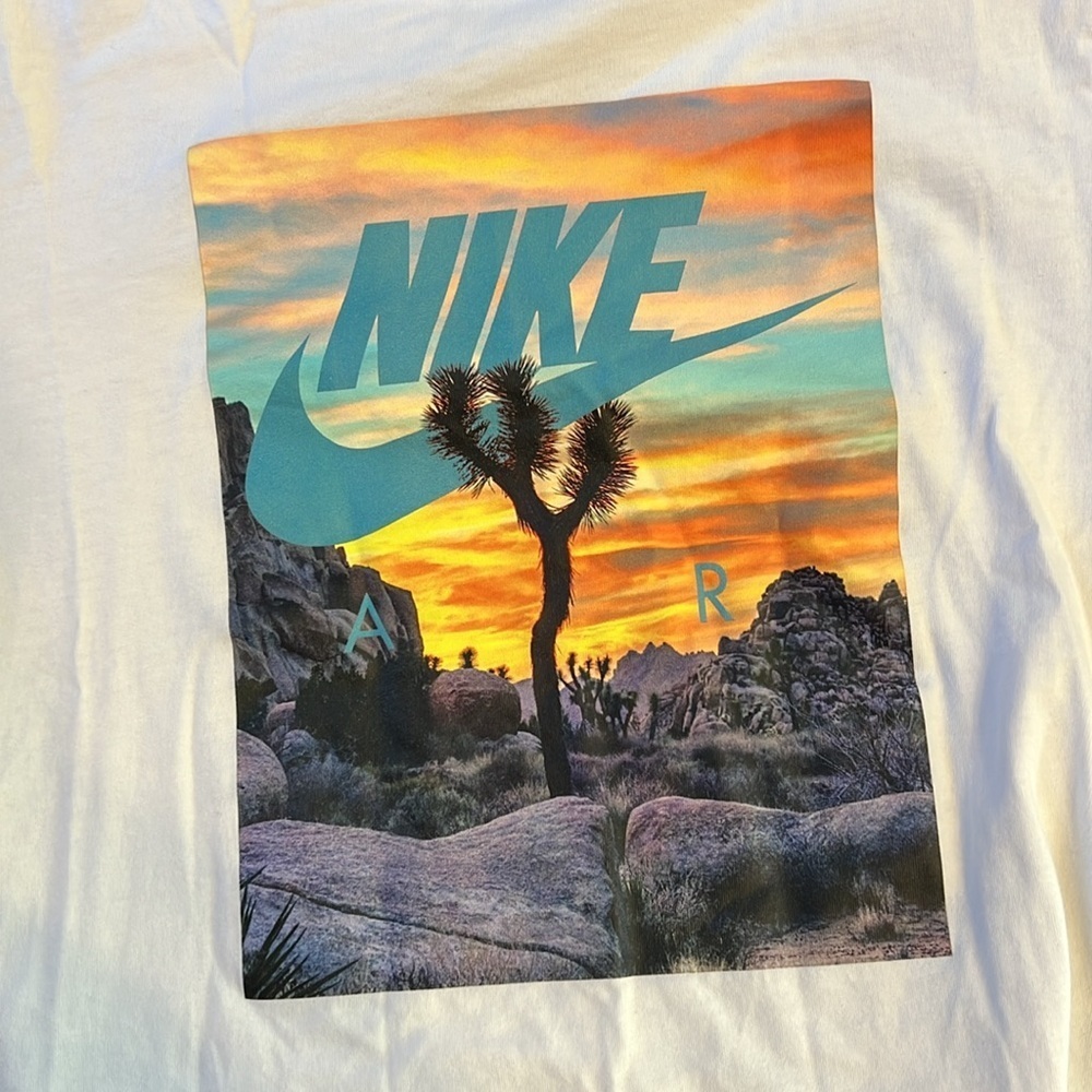 Nike Festival Photo Tee White Short Sleeve Joshua Tree Active Wear M